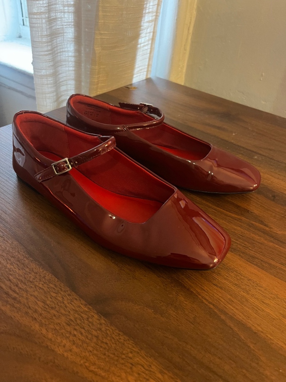 Aldo Red Pattent Leather Flats